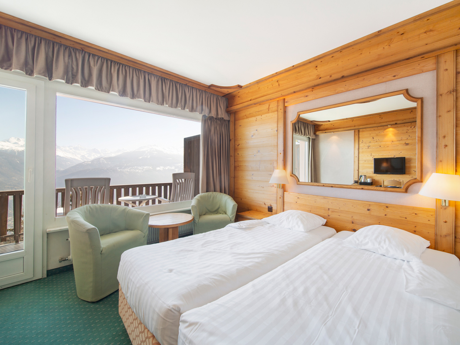 Chambre à l'hôtel Mont-Paisible à Crans-Montana